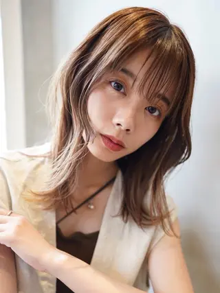 ロング カラー センターパート/ 暖色カラーayuのヘアスタイル
