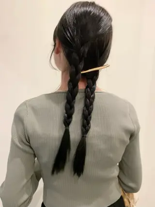 セミロング カラー 落合希 Olivebeigeのヘアスタイル