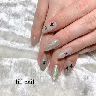 セミロング pllia beautyのネイルデザイン