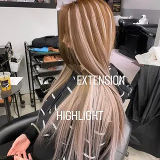 ロング カラー エクステ🩵ブリーチ 韓国ヘア🩵KAEのヘアスタイル