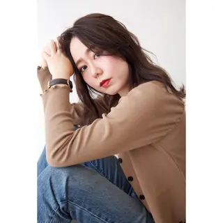 セミロング カラー fio マナミのヘアスタイル