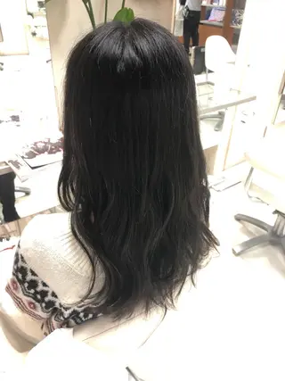 ロング 阿部 美咲のヘアスタイル