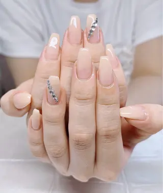 ネイル de mon coeur所属・岩本 祐子のネイルデザイン