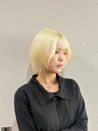 ショート カラー GaKu/ハイトーン /ブリーチ/レイヤーのヘアスタイル