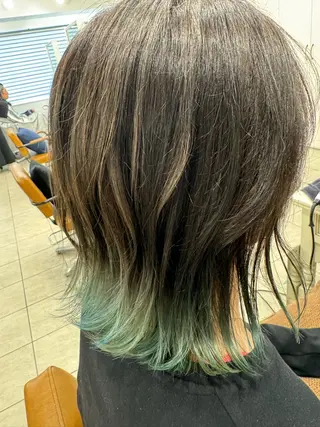 カラー ○HITOMI ○のヘアスタイル