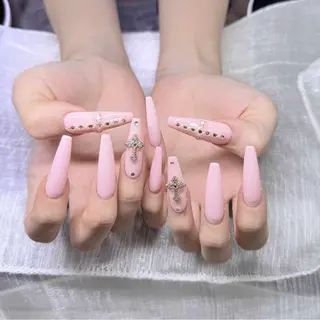 ネイル Lee Nailsのネイルデザイン