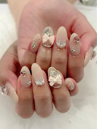 ネイル Zir nail 津田沼店所属・☁️ ゆい 🧸💛のネイルデザイン