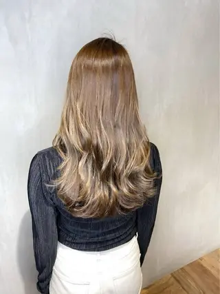 カラー LouLou Hair【ルルヘアー】所属・LouLou/ emmaのヘアスタイル