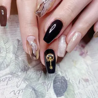 ネイル NOIROUGE所属・NOI ROUGEのネイルデザイン