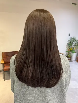 ロング MASHUchayamachi所属・まほ／レイヤーカット /透明感カラーのヘアスタイル