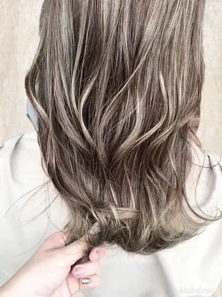 ロング カラー hair works raptureのヘアスタイル