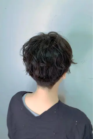 ショート 西村 真実子のヘアスタイル