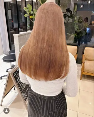 ロング カラー 三ツ木 真由のヘアスタイル