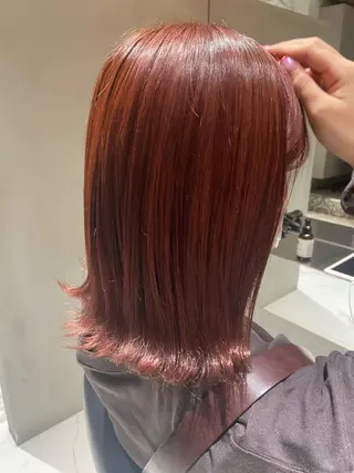 ミディアム カラー カジュアルを女っぽく 𝗮𝘆𝗮𝗰𝗼のヘアスタイル