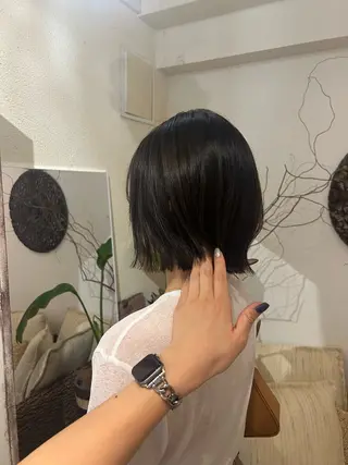 ミディアム カラー putri 川邉 優花のヘアスタイル