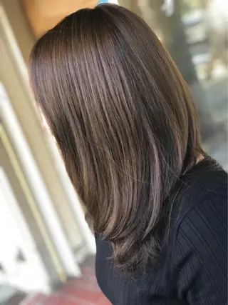 セミロング カラー SHINYHAIR DaiCeのヘアスタイル