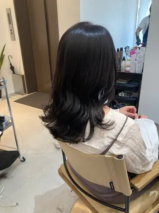 セミロング ✨色持ちの良い艶 カラー✨蟹江真世のヘアスタイル