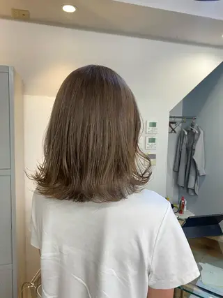ミディアム カラー パーマ ヘアアレンジ メンズ キッズ ネイル マツエク・マツパ アイブロウ 暖色系/透明感 治野心のヘアスタイル