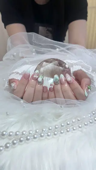 ネイル Lunasis/ Kiraraのネイルデザイン