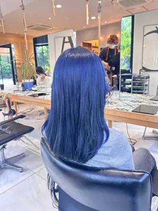 ロング カラー ハイレイヤー/ウルフ 吉田ジョウのヘアスタイル