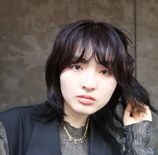 ミディアム 森山 陽菜のヘアスタイル