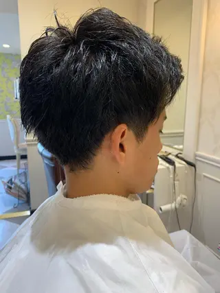 メンズ LOUVRE totalbeautysalon西大寺店所属・粟田 めぐみのヘアスタイル