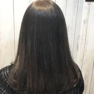 セミロング カラー embrace エンブレイスのヘアスタイル