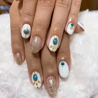 ネイル The Best Beauty受付担当のヘアスタイル