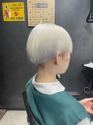 ショート ハイトーン🫧/エク HANSON🌙のヘアスタイル