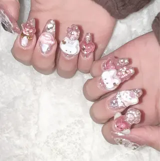 Lind 天王寺 ゆち🎀のネイルデザイン