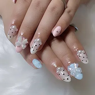 ネイル シュシュ 🎀 girly nailのネイルデザイン