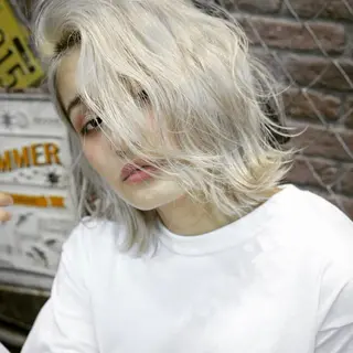 ショート カラー grow 榎本のヘアスタイル