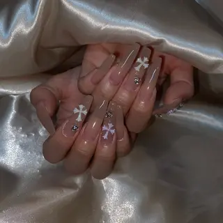 ネイル la vie  Luire所属・la vie Luire ｱｽｶのネイルデザイン