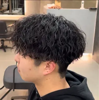 パーマ メンズ 今田理来 メンズヘア‪✂︎‬のヘアスタイル