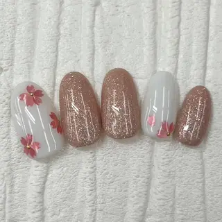 ネイル Nail salon Honey Beeのネイルデザイン