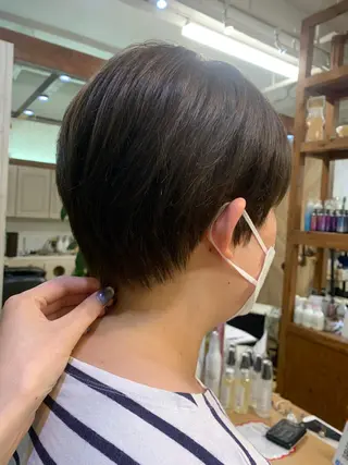 ショート カラー regalo 森重ユウのヘアスタイル