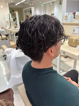 パーマ メンズ メンズパーマ/ スパイキー/フェードのヘアスタイル