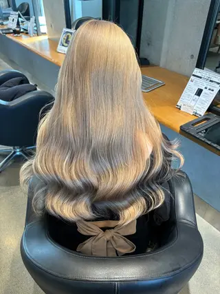 ロング カラー 🫧 栄ハイトーン Yasuyo🫧のヘアスタイル