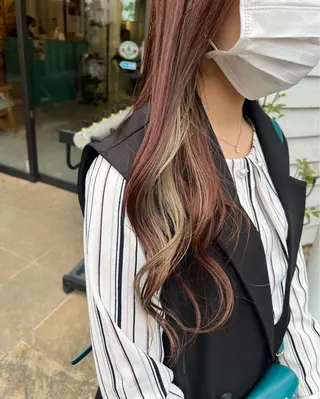 ロング diar／Saori 透明感カラー🤍のヘアスタイル