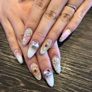 ネイル Risa　/ EARTH小山のネイルデザイン