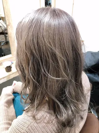 セミロング カラー 浦山 和之のヘアスタイル
