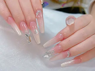 ネイル ネイルサロン エクラ 🌹【スカルプ専門】のネイルデザイン