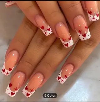 ネイル Queen Nail 柏店　クイーンネイルのネイルデザイン