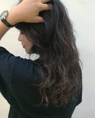 カラー Batta所属・坂上 岳のヘアスタイル