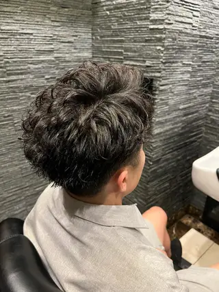 ミディアム ヒロ銀座　barber shop新宿店所属・長野 風人のヘアスタイル