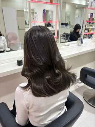 セミロング カラー 💟RINNA 艶カラー💟のヘアスタイル