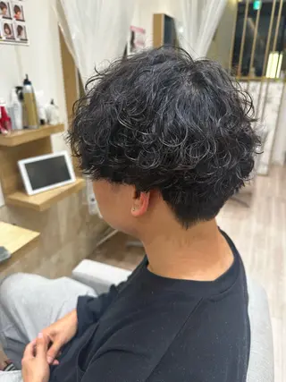 パーマ メンズ hair make one 004所属・織田 ゆみのヘアスタイル