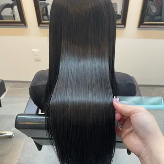 ロング LENA/原宿/ブリ ーチなしWカラー🌼のヘアスタイル