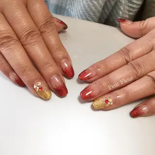 ネイル Petit Fleur所属・青柳 亜梨奈のマツエク・マツパデザイン