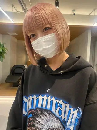 ショート カラー センターパート/ 暖色カラーayuのヘアスタイル